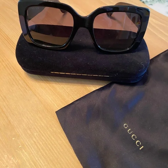 Gucci sunglasses - Picture 4 of 4